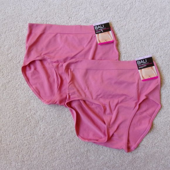 Bali Intimates & Sleepwear Womens Lot Of 2 Bali One Smooth U